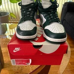 Nike Dunk High in Dark Green and White